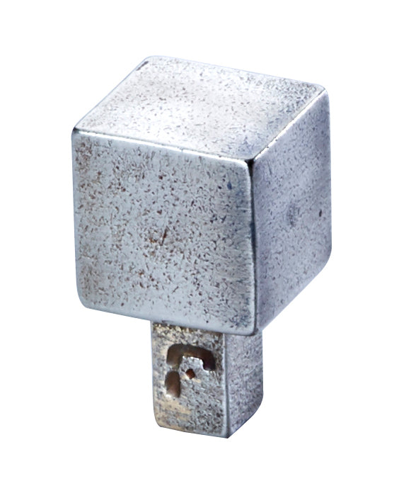 J-0601 - altsilber