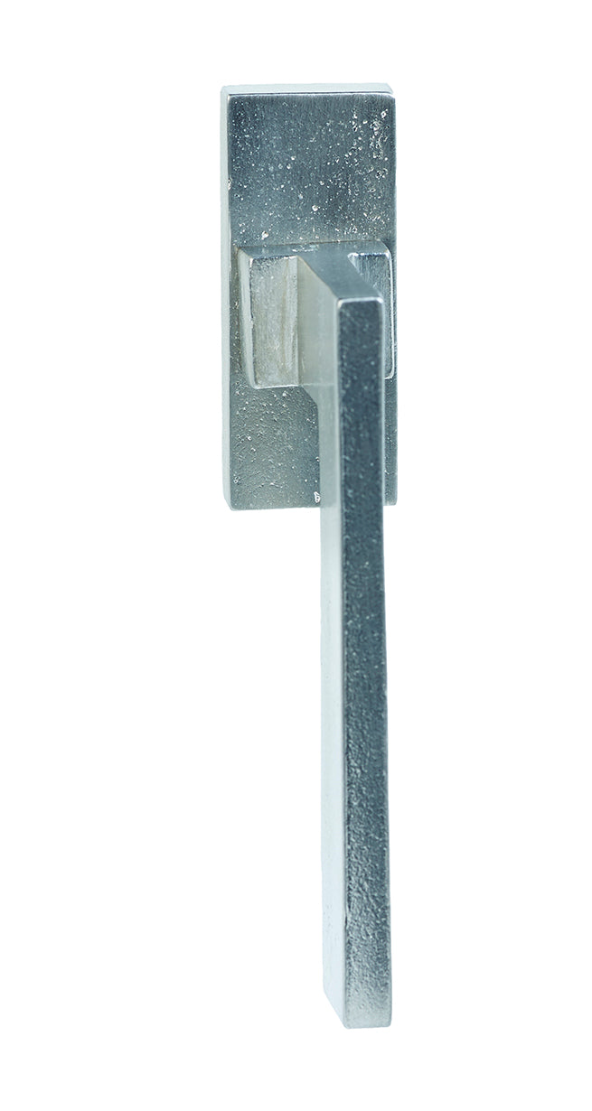 J-1590 - altsilber