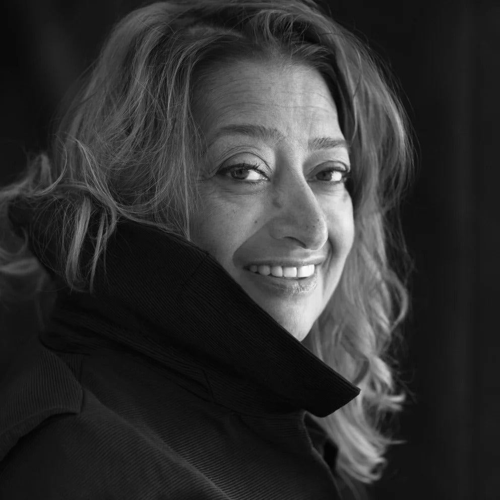 Porträt von Zaha Hadid — Designerin der FORMANI ELEEZ Kollektion